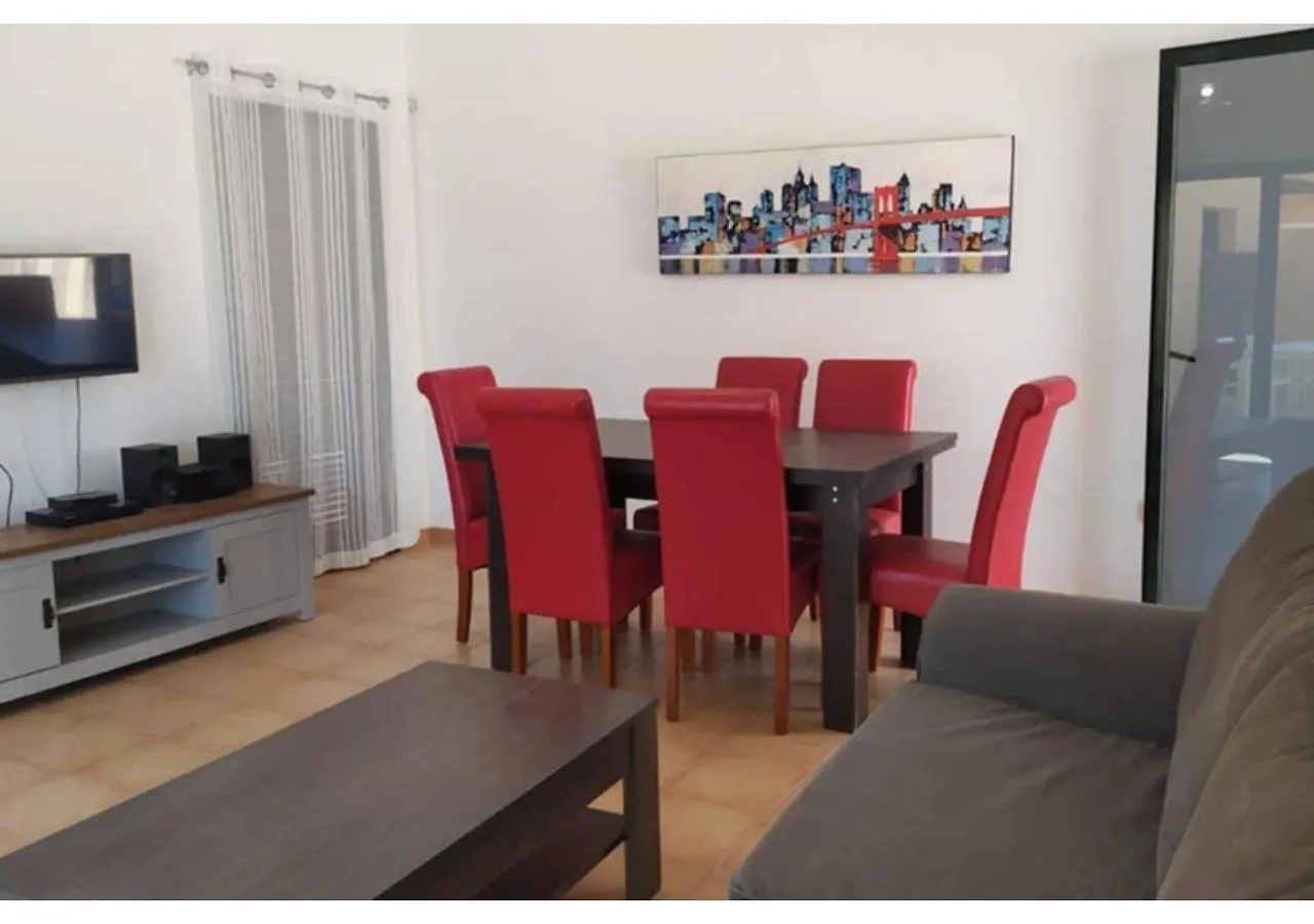 Anahi Homes Corralejo- Dracaena 18 contacts